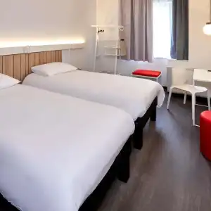 ibis Auxerre Centre - 33