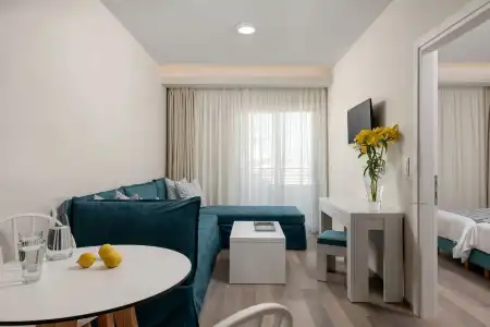 Bio Suites - 148