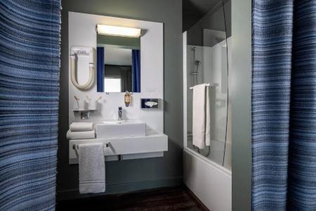 L'Hôtel - Face au Château - Boutique Hôtel et Séminaires - 43