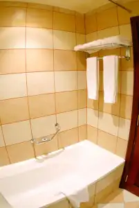 Al Liwan Suites - 36