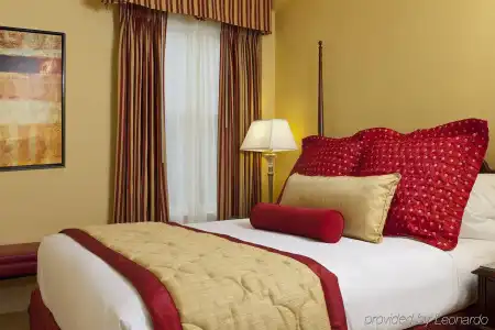 Inn At Union Square - 3