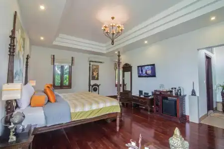 Mane Boutique & Spa - 91