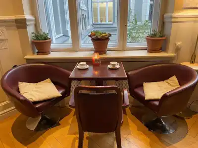 Astrid am Kurfürstendamm - 10