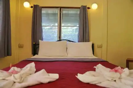 TP Hut Bungalows - 22