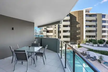 Ambience on Burleigh Beach - 136