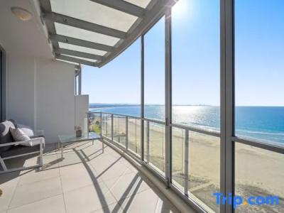 Reflection Tower Two - 118
