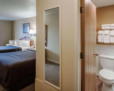 Quality Inn Airport - 4