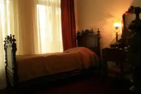 Pirosmani - 4