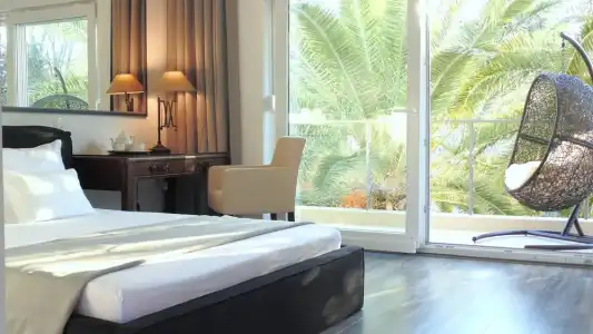 Refresh Boutique Apartments - 217