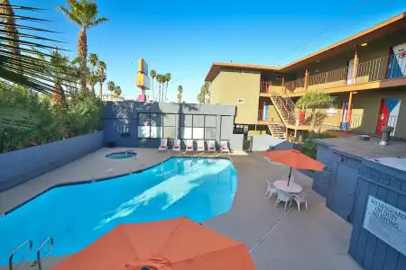 Motel 6 - Las Vegas, NV – Downtown Fremont St Experience - 10