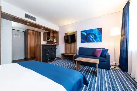 Holiday Inn Express Bremen Airport by IHG - 3