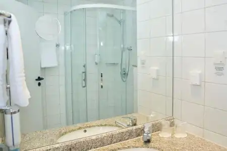 Courtyard by Marriott Dresden - 56