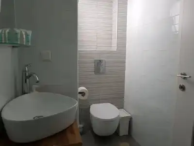 Airport Guest House - 17