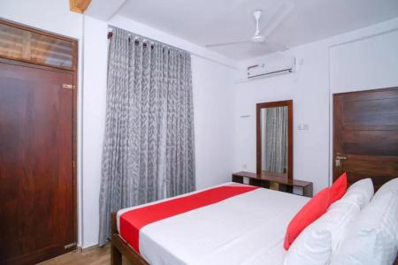 OYO 388 Surf Sea Breeze - 5