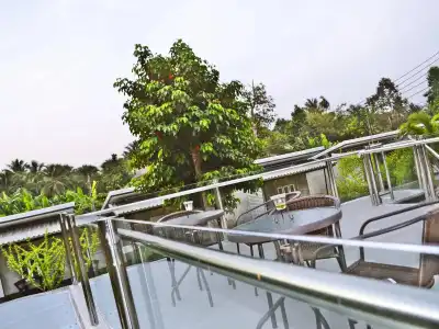 V Valley Resort - 7