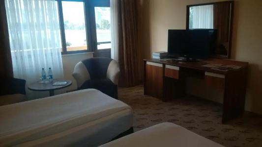 River Side - 26