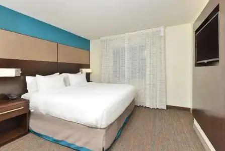 Residence Inn Des Moines Downtown - 72