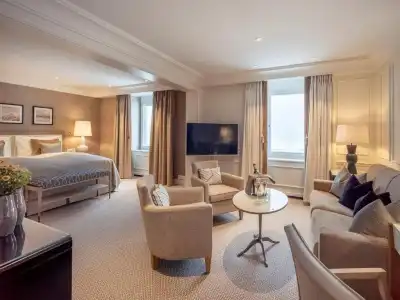 Grand Kronenhof - 180