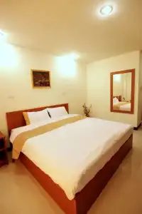 Rafael Mansion Bangkok Aiport - 33