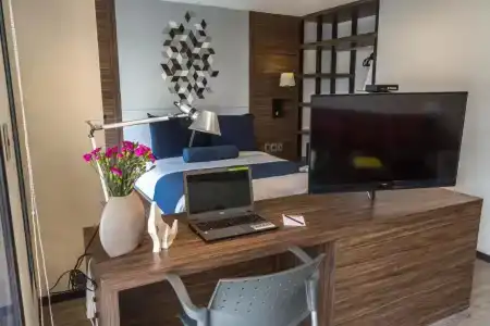 FlowSuites WTC - 25