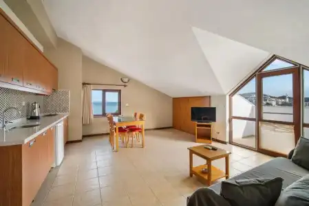 Fora Apart - 61