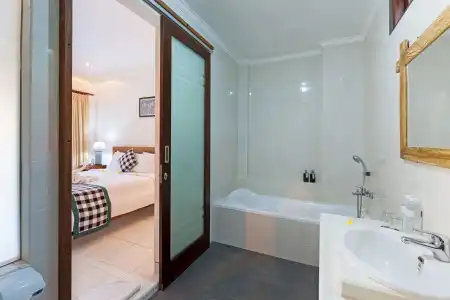 Meruhdani Boutique Ubud - 8