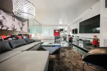 Beautiful Palms Place Suite - 504