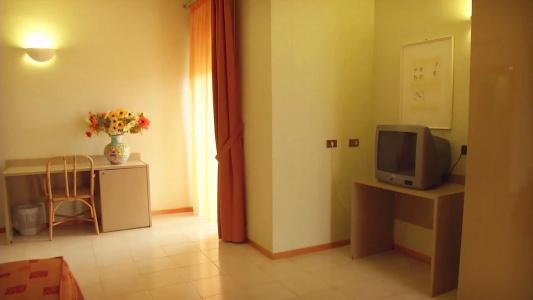 Paradise Beach Resort - 4