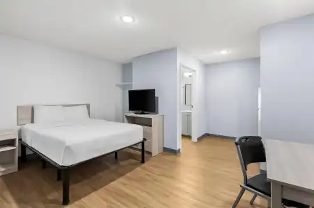 Birch Hill Suites - Lakeland - 23