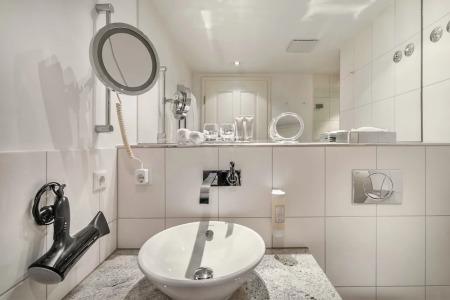 ADELANTE Boutique - 35