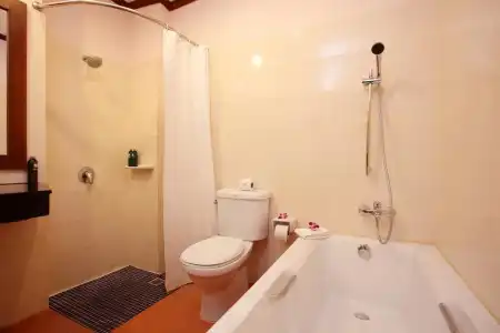 Horizon Patong Beach Resort & Spa - 7