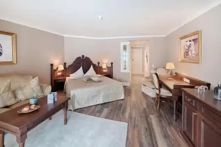 Majestic – Unique Spa Resort - 42