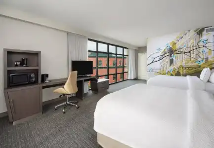 Courtyard by Marriott Richmond Downtown - 3