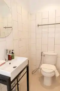 Oon Poshtel - 65