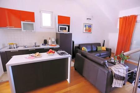 Apartment 3 Beaches With Free Parking - 332