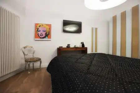 Ferrari Suite - 64