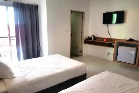 Patong Bay Inn - 3