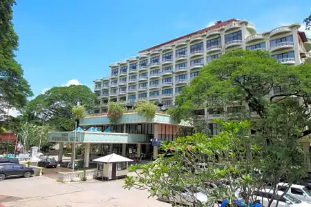 Yangon International - 51