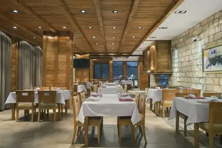 Four Points by Sheraton Kolasin - 27