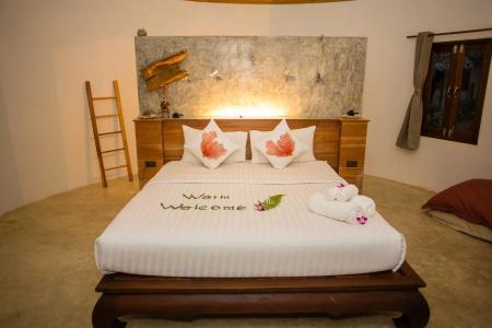 The Tropical Beach Resort - 4