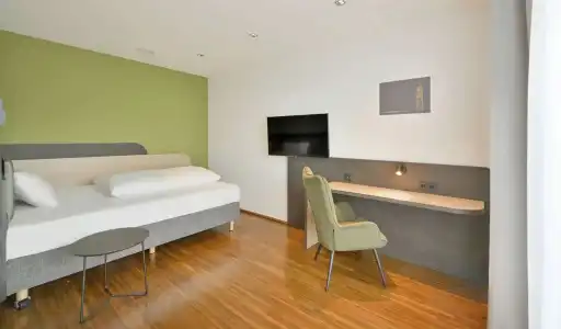 Best Western Plus - 207