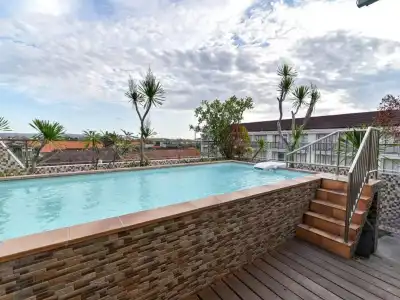 RedDoorz Plus near Discovery Shopping Mall Bali - 7