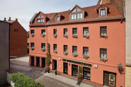Hotel-Pension am Schwanenteich - 0