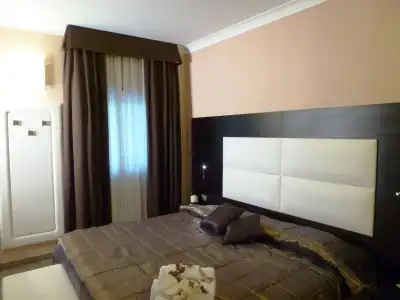 E H Suites Rome Airport - 1