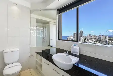 Surfers Century Oceanside Apartments - 250