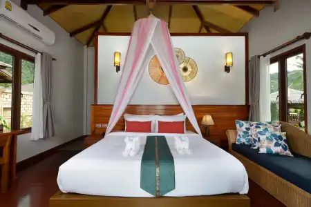 PingChan Koh Phangan Beachfront Resort - 4