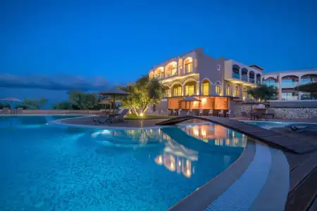 Elegance Luxury Executive Suites - Adults Only - 13