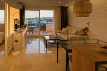 Mediterraneo Seaview Apartment - 107