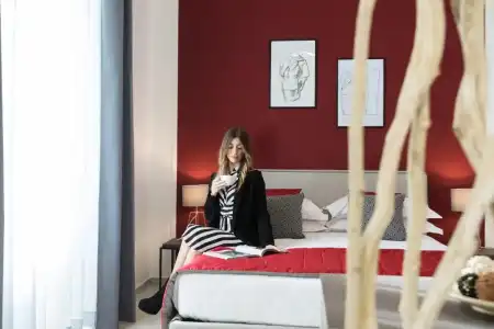 Bespoke Luxury Suites and Apartments - 35