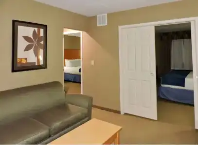 Marco LaGuardia & Suites - 66